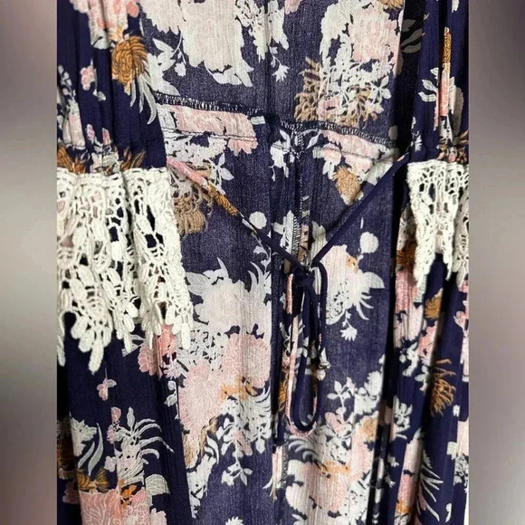 Melrose and Market Women Blue Kimono M - Picture 12 of 12